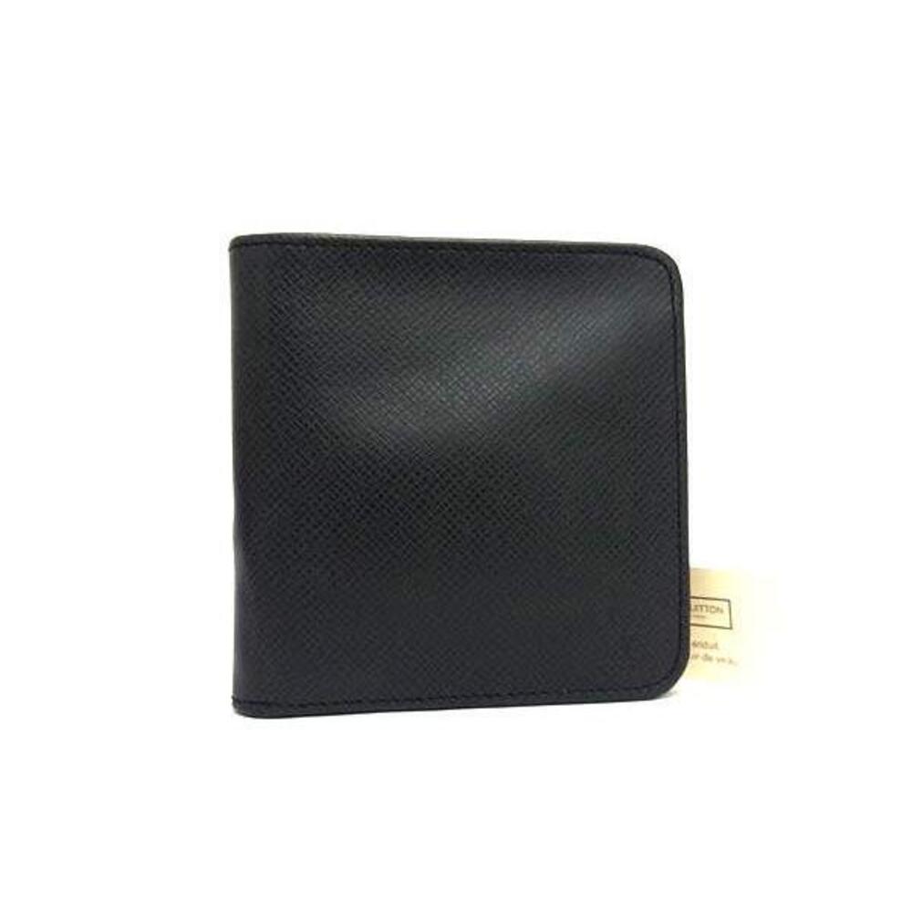 LOUIS VUITTON Taiga Portefeuille Monnaie Zip Bi fold Wallet Black